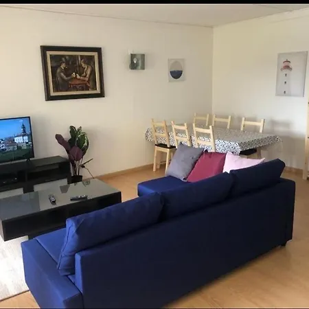 Residentiel Avec Piscine, Restaurant Et Parking Βιλαμούρα